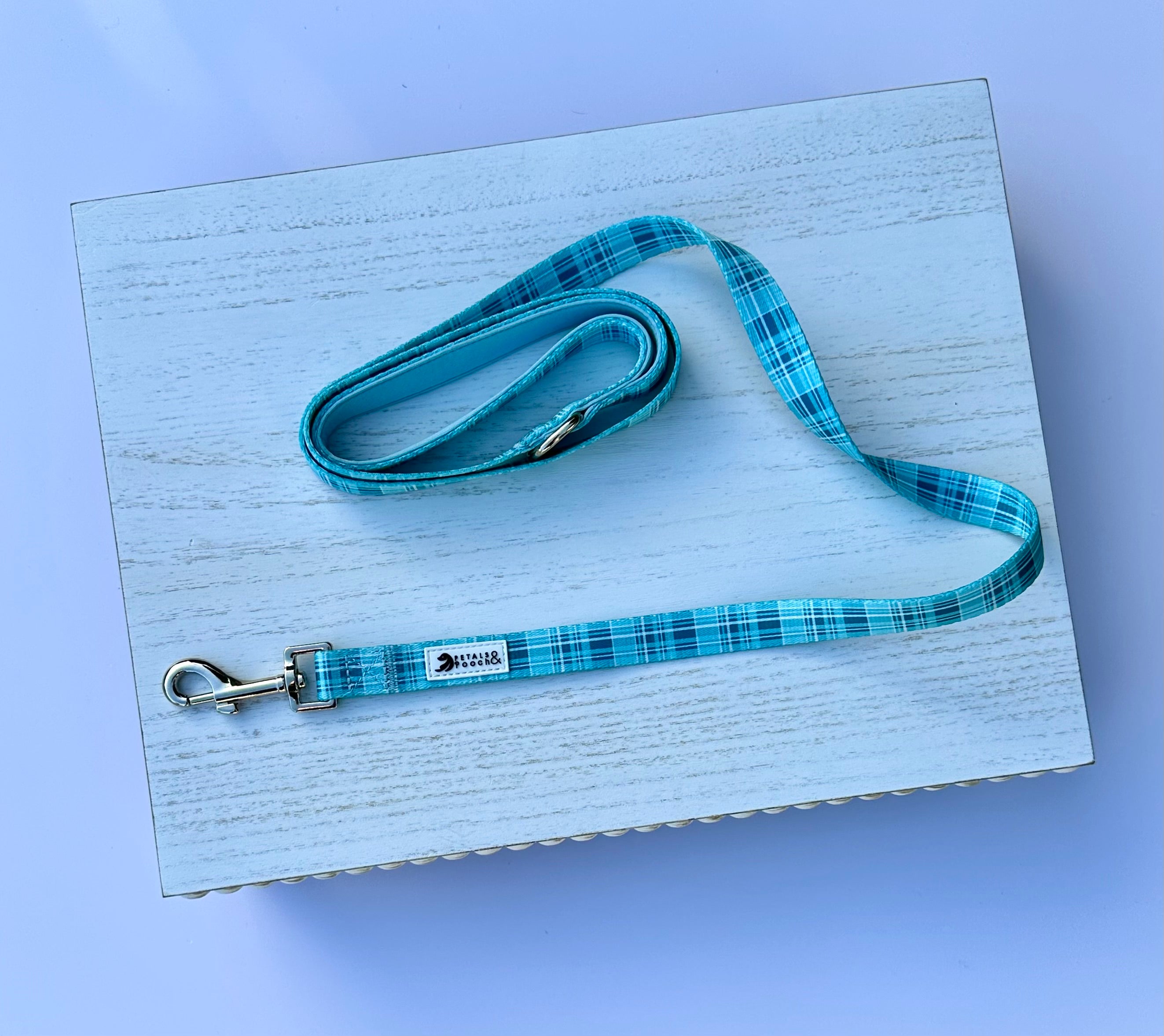 Coastal Plaid Leash