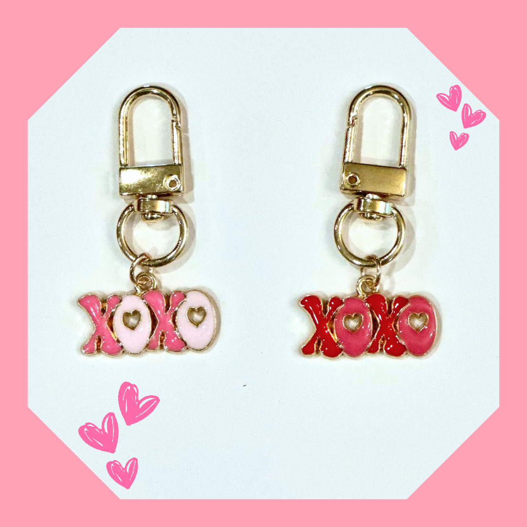 XOXO Collar Charm