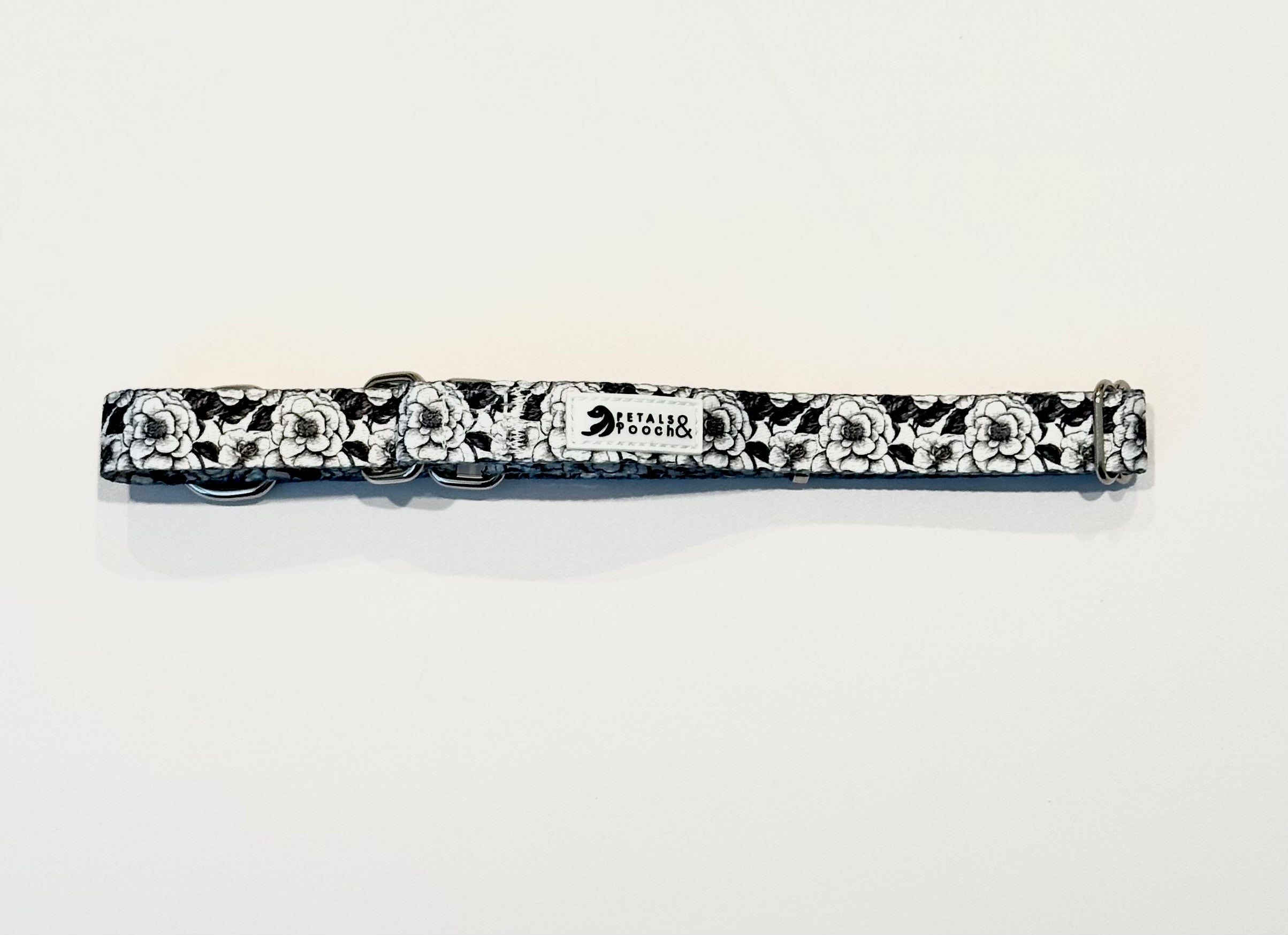 The Sabrina Martingale Collar