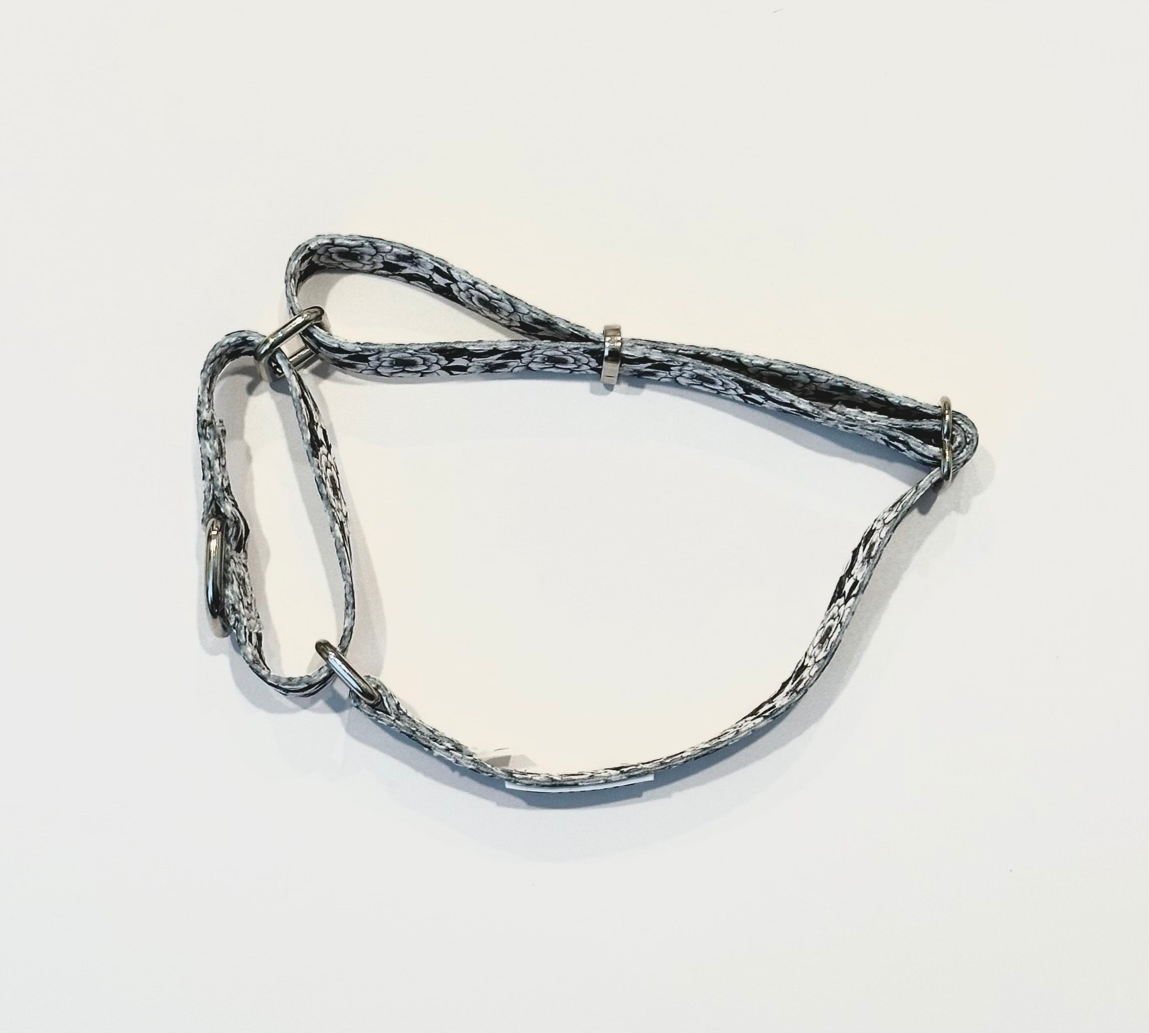 The Sabrina Martingale Collar